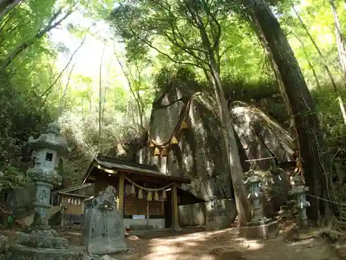 石割神社の建物その他