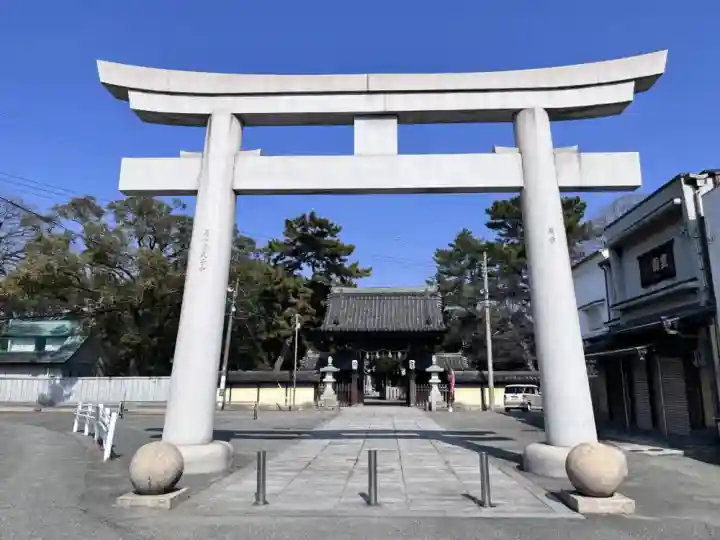 高砂神社の{uncategorized: "未分類", other: "その他", undefined: "問題あり", building: "その他建物", grave: "お墓", sacred_gate: "鳥居", guardian: "狛犬", statue: "像", buddha: "仏像", history: "歴史", nature: "自然", garden: "庭園", animal: "動物", pagoda: "塔", temizu: "手水舎", mountain_gate: "山門・神門", sanctuary: "本殿・本堂", subordinate: "末社・摂社", art: "芸術", scenery: "景色", jizo: "地蔵", ema: "絵馬", goshuin: "御朱印", omikuji: "おみくじ", items: "授与品その他", amulet: "お守り", goshuincho: "御朱印帳", eats: "食事", festival: "お祭り", votive_dance: "神楽", shichigosan: "七五三参", wedding: "結婚式", experience: "体験その他", initially: "初詣", around: "周辺", anti_infection: "感染症対策"}