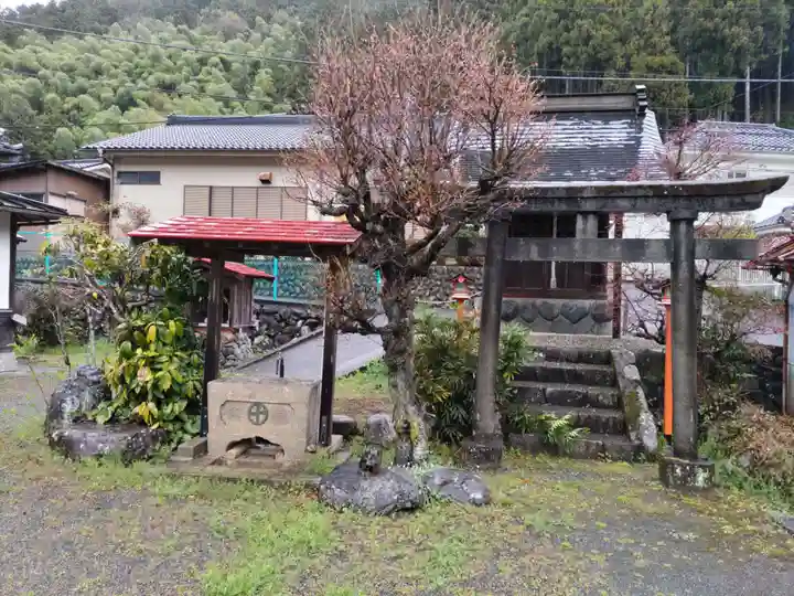 大徳院奥多摩教会の末社・摂社