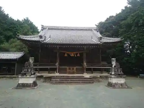 進雄神社の本殿