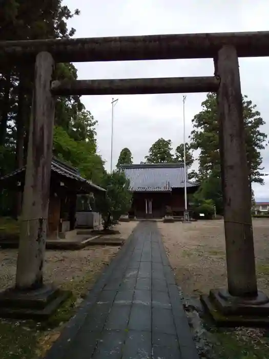 神明社の鳥居