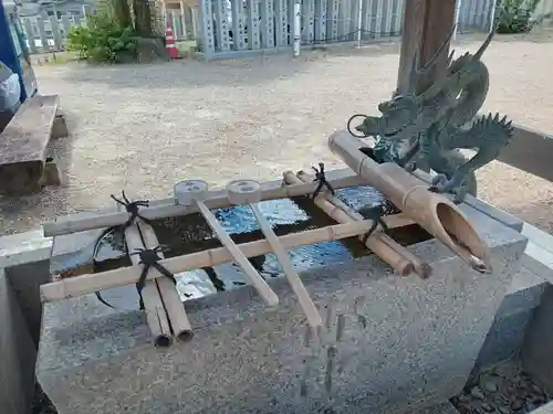 百済王神社の手水舎