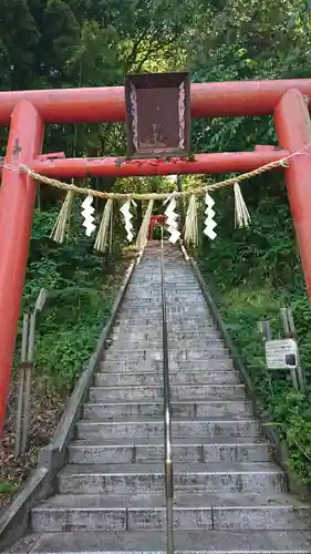 穴蔵神社の鳥居