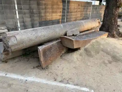 敏馬神社の{uncategorized: "未分類", other: "その他", undefined: "問題あり", building: "その他建物", grave: "お墓", sacred_gate: "鳥居", guardian: "狛犬", statue: "像", buddha: "仏像", history: "歴史", nature: "自然", garden: "庭園", animal: "動物", pagoda: "塔", temizu: "手水舎", mountain_gate: "山門・神門", sanctuary: "本殿・本堂", subordinate: "末社・摂社", art: "芸術", scenery: "景色", jizo: "地蔵", ema: "絵馬", goshuin: "御朱印", omikuji: "おみくじ", items: "授与品その他", amulet: "お守り", goshuincho: "御朱印帳", eats: "食事", festival: "お祭り", votive_dance: "神楽", shichigosan: "七五三参", wedding: "結婚式", experience: "体験その他", initially: "初詣", around: "周辺", anti_infection: "感染症対策"}