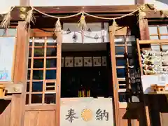 三輪神社の本殿