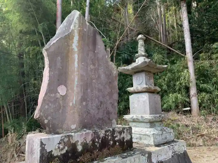 山居薬師堂のその他建物