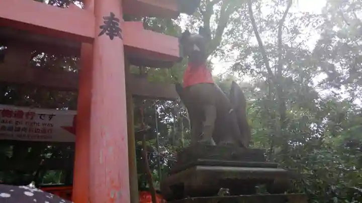 伏見稲荷大社の狛犬