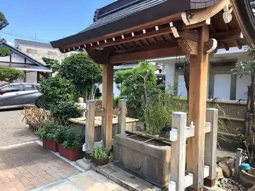 京善寺の手水