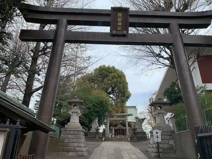 諏訪神社の鳥居
