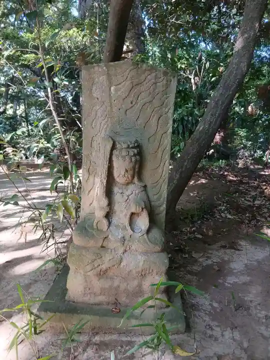 八王子神社の{uncategorized: "未分類", other: "その他", undefined: "問題あり", building: "その他建物", grave: "お墓", sacred_gate: "鳥居", guardian: "狛犬", statue: "像", buddha: "仏像", history: "歴史", nature: "自然", garden: "庭園", animal: "動物", pagoda: "塔", temizu: "手水舎", mountain_gate: "山門・神門", sanctuary: "本殿・本堂", subordinate: "末社・摂社", art: "芸術", scenery: "景色", jizo: "地蔵", ema: "絵馬", goshuin: "御朱印", omikuji: "おみくじ", items: "授与品その他", amulet: "お守り", goshuincho: "御朱印帳", eats: "食事", festival: "お祭り", votive_dance: "神楽", shichigosan: "七五三参", wedding: "結婚式", experience: "体験その他", initially: "初詣", around: "周辺", anti_infection: "感染症対策"}
