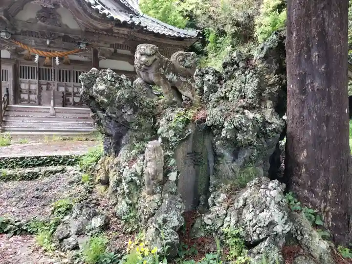 大宮神社の{uncategorized: "未分類", other: "その他", undefined: "問題あり", building: "その他建物", grave: "お墓", sacred_gate: "鳥居", guardian: "狛犬", statue: "像", buddha: "仏像", history: "歴史", nature: "自然", garden: "庭園", animal: "動物", pagoda: "塔", temizu: "手水舎", mountain_gate: "山門・神門", sanctuary: "本殿・本堂", subordinate: "末社・摂社", art: "芸術", scenery: "景色", jizo: "地蔵", ema: "絵馬", goshuin: "御朱印", omikuji: "おみくじ", items: "授与品その他", amulet: "お守り", goshuincho: "御朱印帳", eats: "食事", festival: "お祭り", votive_dance: "神楽", shichigosan: "七五三参", wedding: "結婚式", experience: "体験その他", initially: "初詣", around: "周辺", anti_infection: "感染症対策"}