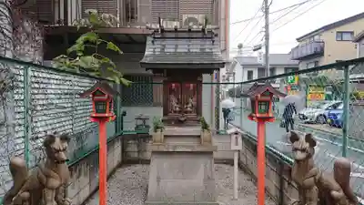 稲荷大神の本殿・本堂