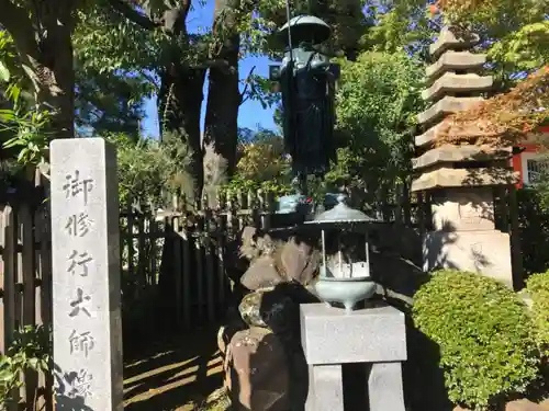 室泉寺の像