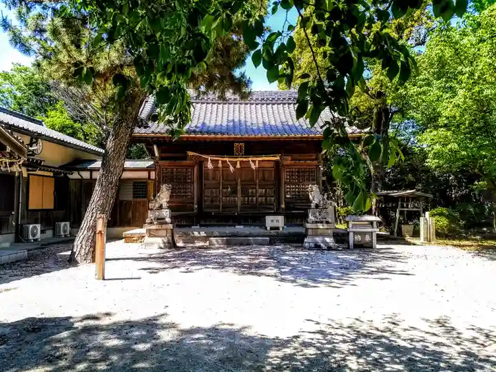 市杵島神社の本殿・本堂