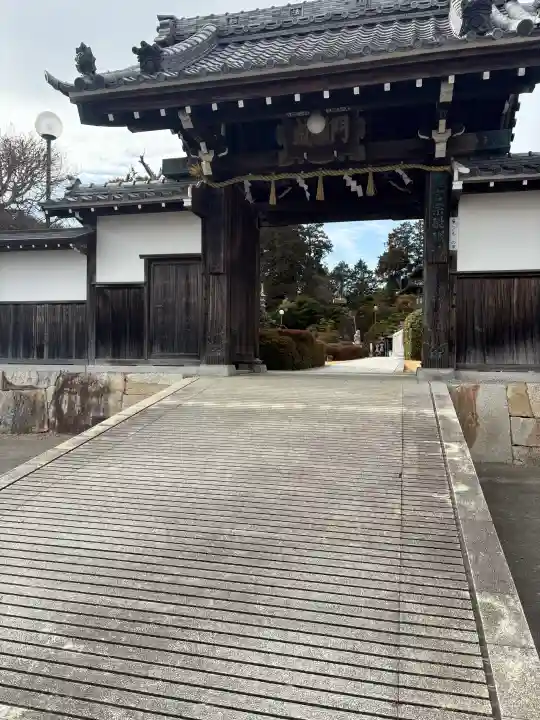 養学院の{uncategorized: "未分類", other: "その他", undefined: "問題あり", building: "その他建物", grave: "お墓", sacred_gate: "鳥居", guardian: "狛犬", statue: "像", buddha: "仏像", history: "歴史", nature: "自然", garden: "庭園", animal: "動物", pagoda: "塔", temizu: "手水舎", mountain_gate: "山門・神門", sanctuary: "本殿・本堂", subordinate: "末社・摂社", art: "芸術", scenery: "景色", jizo: "地蔵", ema: "絵馬", goshuin: "御朱印", omikuji: "おみくじ", items: "授与品その他", amulet: "お守り", goshuincho: "御朱印帳", eats: "食事", festival: "お祭り", votive_dance: "神楽", shichigosan: "七五三参", wedding: "結婚式", experience: "体験その他", initially: "初詣", around: "周辺", anti_infection: "感染症対策"}