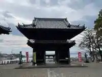 日出若宮八幡神社の山門・神門