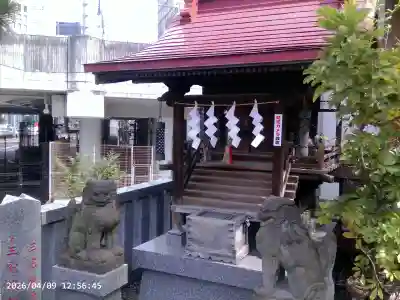 日比谷神社の{uncategorized: "未分類", other: "その他", undefined: "問題あり", building: "その他建物", grave: "お墓", sacred_gate: "鳥居", guardian: "狛犬", statue: "像", buddha: "仏像", history: "歴史", nature: "自然", garden: "庭園", animal: "動物", pagoda: "塔", temizu: "手水舎", mountain_gate: "山門・神門", sanctuary: "本殿・本堂", subordinate: "末社・摂社", art: "芸術", scenery: "景色", jizo: "地蔵", ema: "絵馬", goshuin: "御朱印", omikuji: "おみくじ", items: "授与品その他", amulet: "お守り", goshuincho: "御朱印帳", eats: "食事", festival: "お祭り", votive_dance: "神楽", shichigosan: "七五三参", wedding: "結婚式", experience: "体験その他", initially: "初詣", around: "周辺", anti_infection: "感染症対策"}
