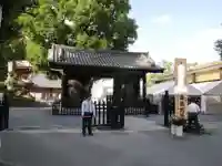 宝仙寺の山門・神門