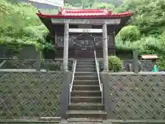 諏訪神社の鳥居