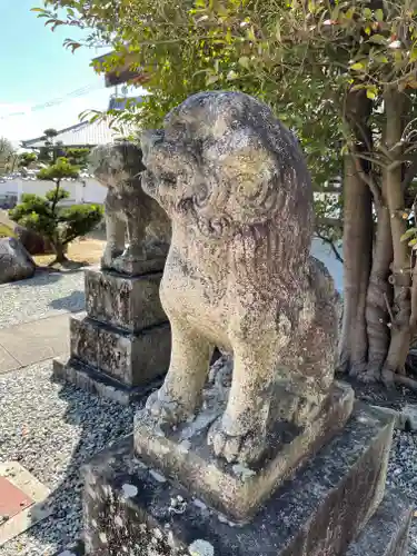 爲那都比古神社の狛犬