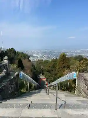 高良大社の{uncategorized: "未分類", other: "その他", undefined: "問題あり", building: "その他建物", grave: "お墓", sacred_gate: "鳥居", guardian: "狛犬", statue: "像", buddha: "仏像", history: "歴史", nature: "自然", garden: "庭園", animal: "動物", pagoda: "塔", temizu: "手水舎", mountain_gate: "山門・神門", sanctuary: "本殿・本堂", subordinate: "末社・摂社", art: "芸術", scenery: "景色", jizo: "地蔵", ema: "絵馬", goshuin: "御朱印", omikuji: "おみくじ", items: "授与品その他", amulet: "お守り", goshuincho: "御朱印帳", eats: "食事", festival: "お祭り", votive_dance: "神楽", shichigosan: "七五三参", wedding: "結婚式", experience: "体験その他", initially: "初詣", around: "周辺", anti_infection: "感染症対策"}