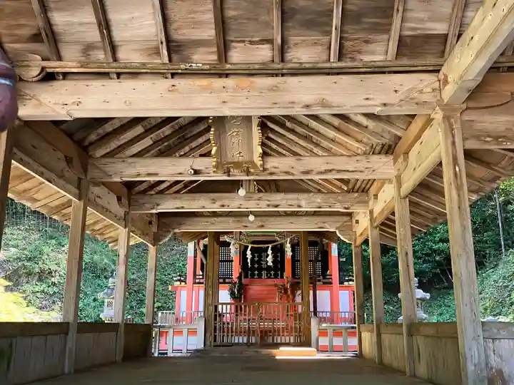 鳴無神社の本殿・本堂