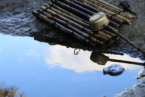 王宮伊豆神社の手水