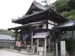 泰山寺の本殿