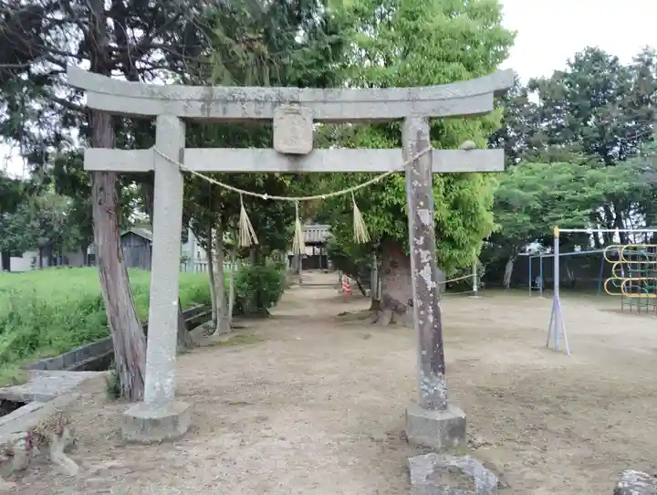 八幡神社の鳥居