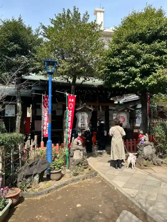 花園稲荷神社の{uncategorized: "未分類", other: "その他", undefined: "問題あり", building: "その他建物", grave: "お墓", sacred_gate: "鳥居", guardian: "狛犬", statue: "像", buddha: "仏像", history: "歴史", nature: "自然", garden: "庭園", animal: "動物", pagoda: "塔", temizu: "手水舎", mountain_gate: "山門・神門", sanctuary: "本殿・本堂", subordinate: "末社・摂社", art: "芸術", scenery: "景色", jizo: "地蔵", ema: "絵馬", goshuin: "御朱印", omikuji: "おみくじ", items: "授与品その他", amulet: "お守り", goshuincho: "御朱印帳", eats: "食事", festival: "お祭り", votive_dance: "神楽", shichigosan: "七五三参", wedding: "結婚式", experience: "体験その他", initially: "初詣", around: "周辺", anti_infection: "感染症対策"}