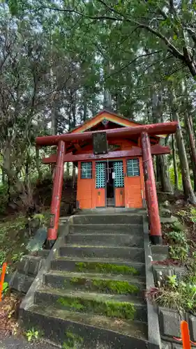 正一位 若草稲荷神社の鳥居