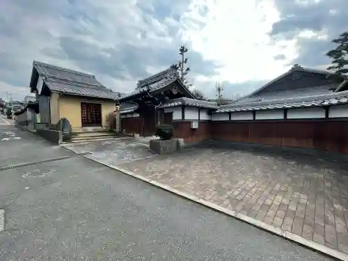 西福寺の{uncategorized: "未分類", other: "その他", undefined: "問題あり", building: "その他建物", grave: "お墓", sacred_gate: "鳥居", guardian: "狛犬", statue: "像", buddha: "仏像", history: "歴史", nature: "自然", garden: "庭園", animal: "動物", pagoda: "塔", temizu: "手水舎", mountain_gate: "山門・神門", sanctuary: "本殿・本堂", subordinate: "末社・摂社", art: "芸術", scenery: "景色", jizo: "地蔵", ema: "絵馬", goshuin: "御朱印", omikuji: "おみくじ", items: "授与品その他", amulet: "お守り", goshuincho: "御朱印帳", eats: "食事", festival: "お祭り", votive_dance: "神楽", shichigosan: "七五三参", wedding: "結婚式", experience: "体験その他", initially: "初詣", around: "周辺", anti_infection: "感染症対策"}