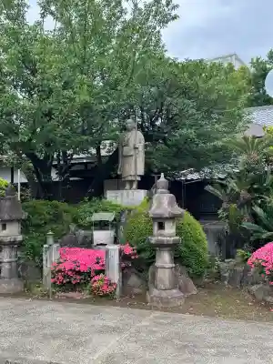 長久寺の{uncategorized: "未分類", other: "その他", undefined: "問題あり", building: "その他建物", grave: "お墓", sacred_gate: "鳥居", guardian: "狛犬", statue: "像", buddha: "仏像", history: "歴史", nature: "自然", garden: "庭園", animal: "動物", pagoda: "塔", temizu: "手水舎", mountain_gate: "山門・神門", sanctuary: "本殿・本堂", subordinate: "末社・摂社", art: "芸術", scenery: "景色", jizo: "地蔵", ema: "絵馬", goshuin: "御朱印", omikuji: "おみくじ", items: "授与品その他", amulet: "お守り", goshuincho: "御朱印帳", eats: "食事", festival: "お祭り", votive_dance: "神楽", shichigosan: "七五三参", wedding: "結婚式", experience: "体験その他", initially: "初詣", around: "周辺", anti_infection: "感染症対策"}
