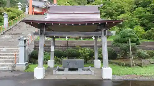羅臼神社の手水舎