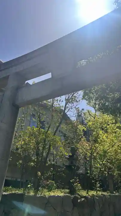 鳥飼八幡宮の{uncategorized: "未分類", other: "その他", undefined: "問題あり", building: "その他建物", grave: "お墓", sacred_gate: "鳥居", guardian: "狛犬", statue: "像", buddha: "仏像", history: "歴史", nature: "自然", garden: "庭園", animal: "動物", pagoda: "塔", temizu: "手水舎", mountain_gate: "山門・神門", sanctuary: "本殿・本堂", subordinate: "末社・摂社", art: "芸術", scenery: "景色", jizo: "地蔵", ema: "絵馬", goshuin: "御朱印", omikuji: "おみくじ", items: "授与品その他", amulet: "お守り", goshuincho: "御朱印帳", eats: "食事", festival: "お祭り", votive_dance: "神楽", shichigosan: "七五三参", wedding: "結婚式", experience: "体験その他", initially: "初詣", around: "周辺", anti_infection: "感染症対策"}