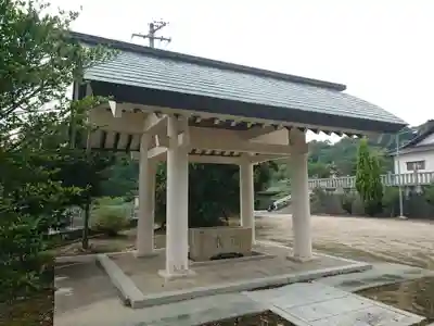 白髭神社の手水舎