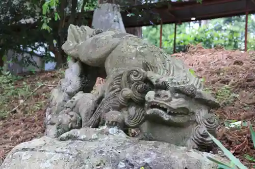 川辺八幡神社の狛犬