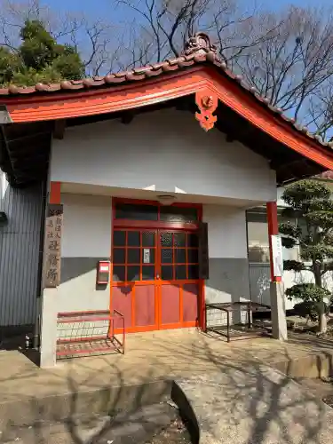 淡島社の{uncategorized: "未分類", other: "その他", undefined: "問題あり", building: "その他建物", grave: "お墓", sacred_gate: "鳥居", guardian: "狛犬", statue: "像", buddha: "仏像", history: "歴史", nature: "自然", garden: "庭園", animal: "動物", pagoda: "塔", temizu: "手水舎", mountain_gate: "山門・神門", sanctuary: "本殿・本堂", subordinate: "末社・摂社", art: "芸術", scenery: "景色", jizo: "地蔵", ema: "絵馬", goshuin: "御朱印", omikuji: "おみくじ", items: "授与品その他", amulet: "お守り", goshuincho: "御朱印帳", eats: "食事", festival: "お祭り", votive_dance: "神楽", shichigosan: "七五三参", wedding: "結婚式", experience: "体験その他", initially: "初詣", around: "周辺", anti_infection: "感染症対策"}