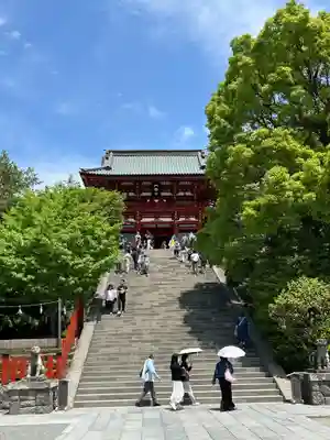 鶴岡八幡宮の本殿・本堂