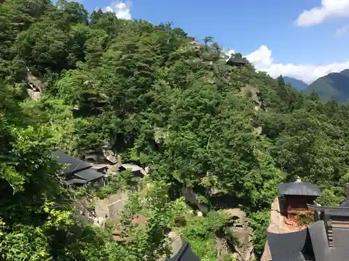 宝珠山 立石寺の景色