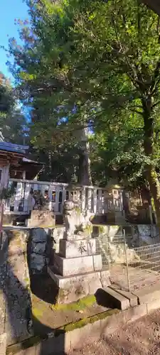 天鷹神社の狛犬