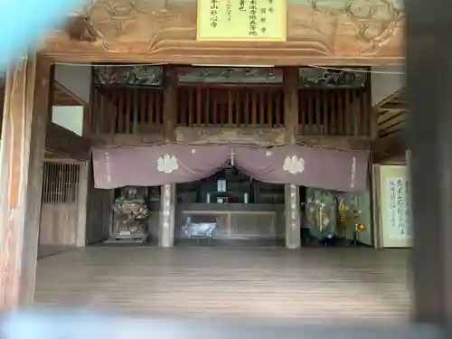 圓照寺の本殿・本堂