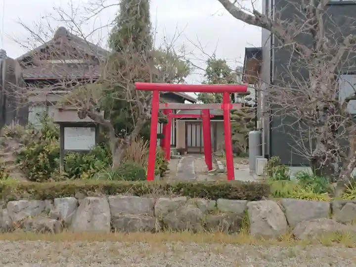 大福稲荷の鳥居