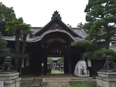 観音寺（世田谷山観音寺）の山門・神門