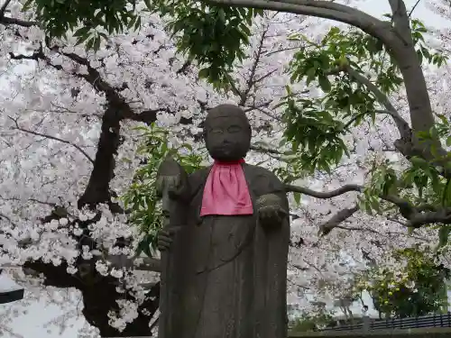 醫王寺の地蔵