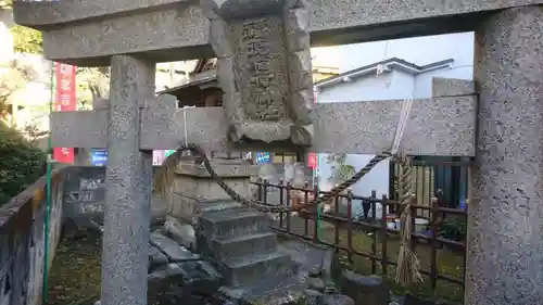 福徳稲荷神社の鳥居