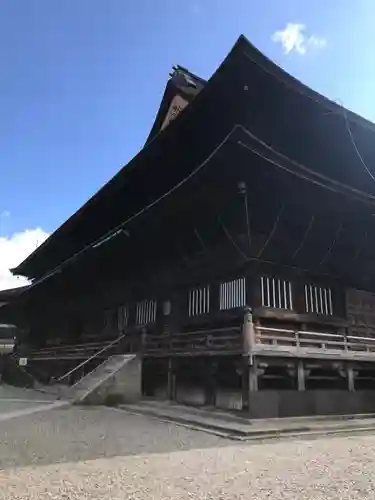 善光寺の本殿・本堂