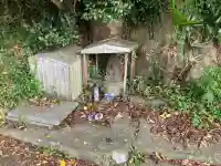 御滝神社の{uncategorized: "未分類", other: "その他", undefined: "問題あり", building: "その他建物", grave: "お墓", sacred_gate: "鳥居", guardian: "狛犬", statue: "像", buddha: "仏像", history: "歴史", nature: "自然", garden: "庭園", animal: "動物", pagoda: "塔", temizu: "手水舎", mountain_gate: "山門・神門", sanctuary: "本殿・本堂", subordinate: "末社・摂社", art: "芸術", scenery: "景色", jizo: "地蔵", ema: "絵馬", goshuin: "御朱印", omikuji: "おみくじ", items: "授与品その他", amulet: "お守り", goshuincho: "御朱印帳", eats: "食事", festival: "お祭り", votive_dance: "神楽", shichigosan: "七五三参", wedding: "結婚式", experience: "体験その他", initially: "初詣", around: "周辺", anti_infection: "感染症対策"}