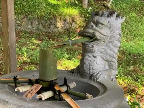 須山浅間神社の手水