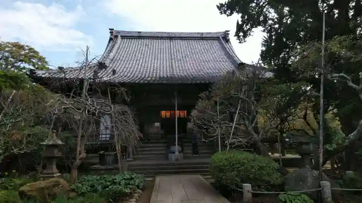宝戒寺の本殿・本堂